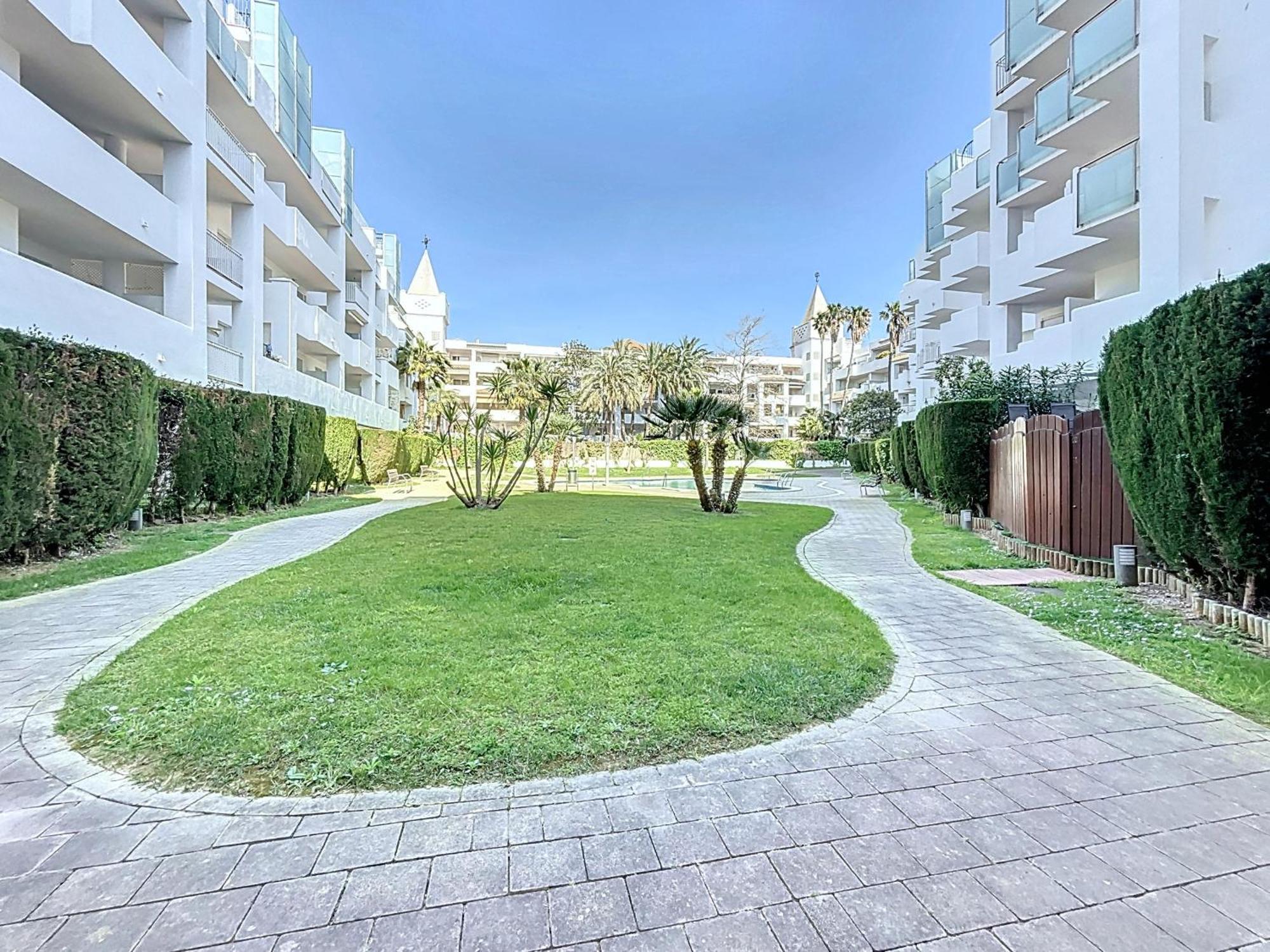 139 Piso Vista Al Canal Y Piscina Apartamento Ampuriabrava