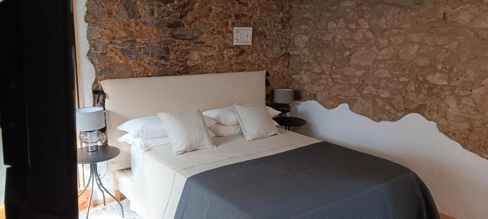 Hotel Le Rondini- Solo Adultos Montras