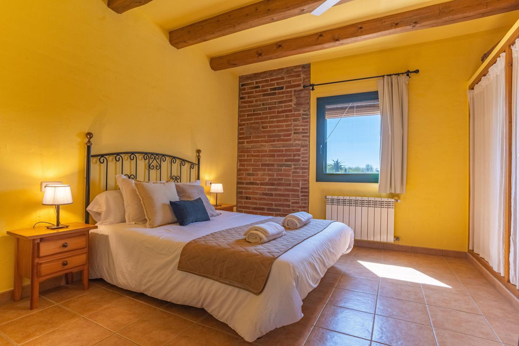 Pujol - Casitas De En El Baix Emporda * Serra de Daro