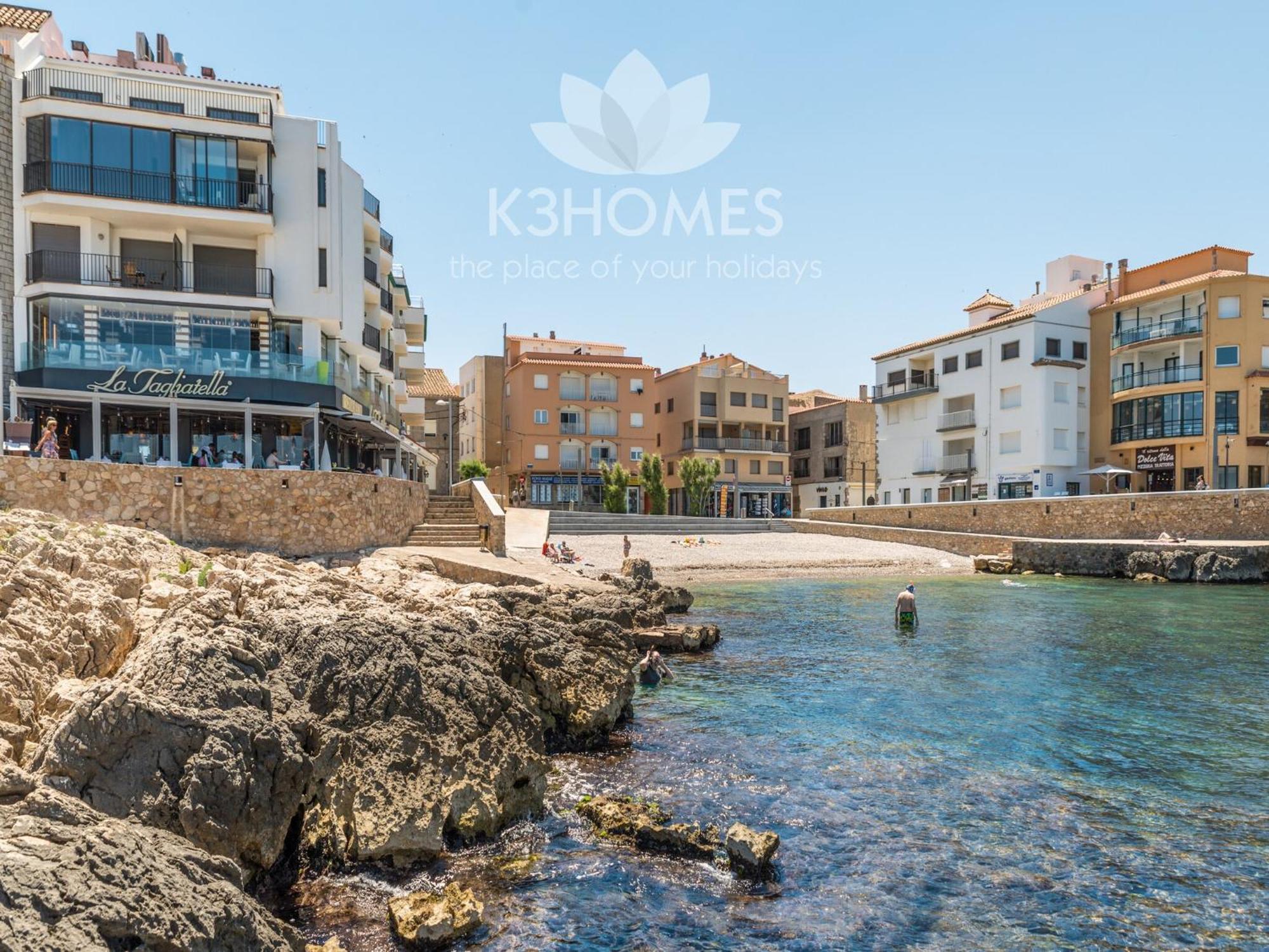 For 4 People In Costa Brava L'Escala