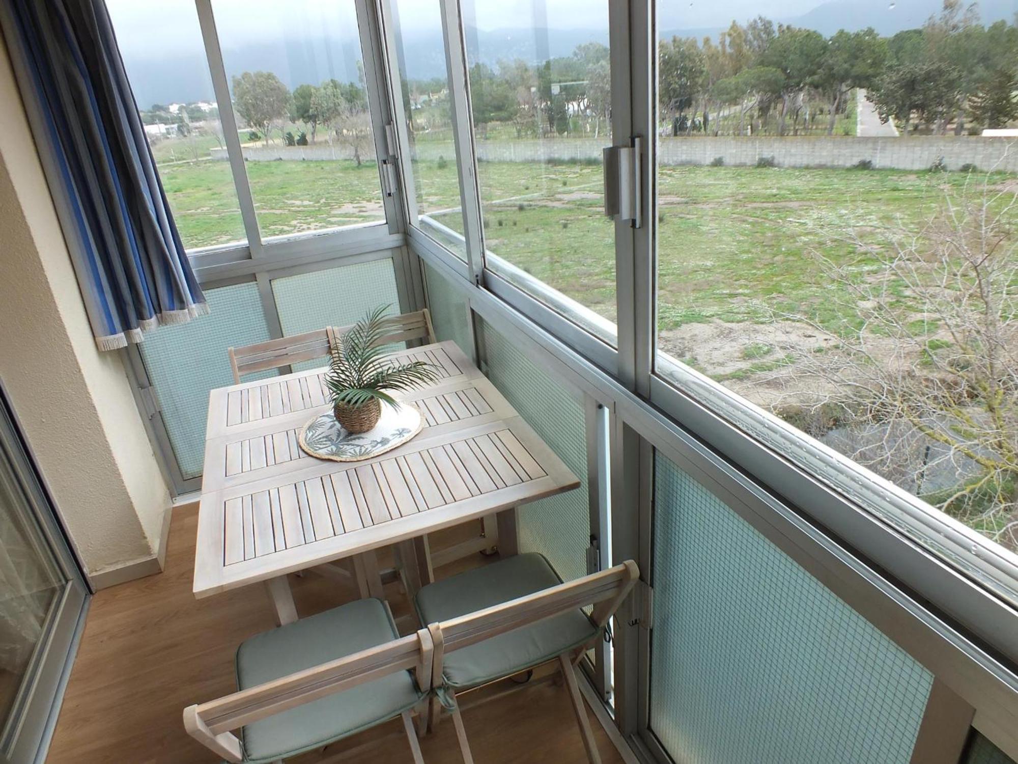 Apartamento Cerca De La Playa Con Terraza Y Aparcamiento Privado - Es-204-75 Rosas