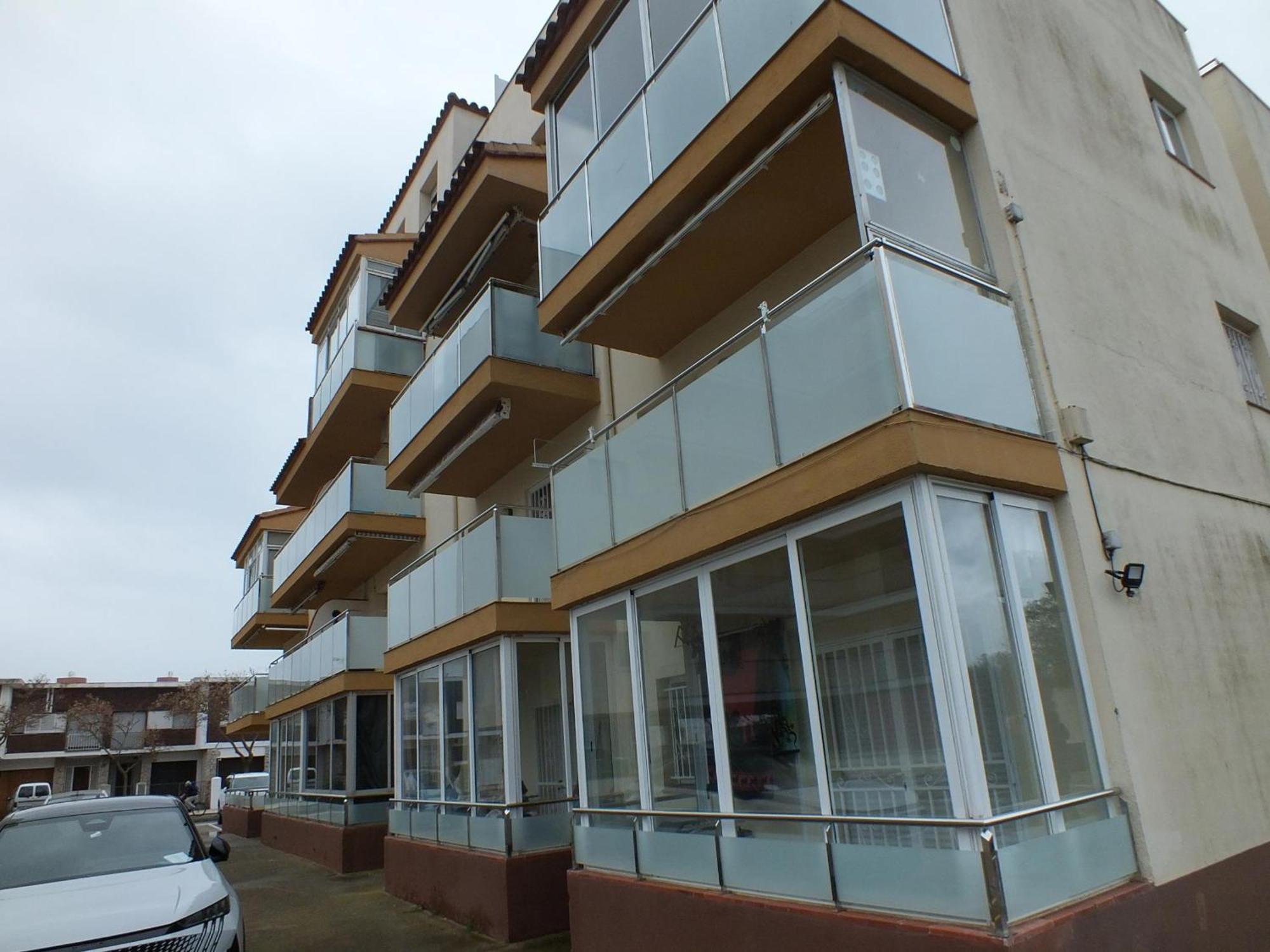 Cerca De La Playa Con Terraza Y Aparcamiento Privado - Es-204-75 Apartamento