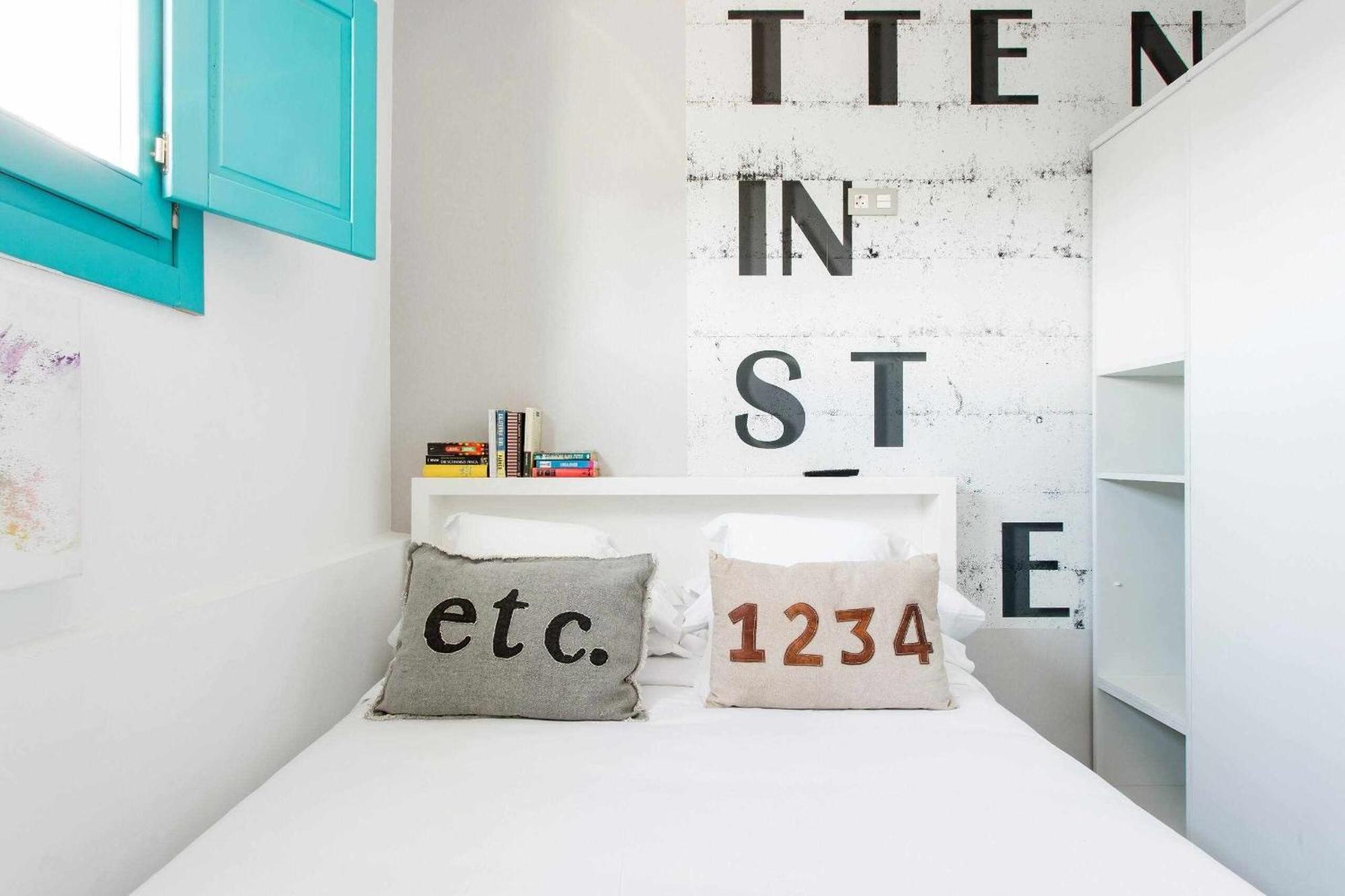 Revitalized In Historical Building Gerona