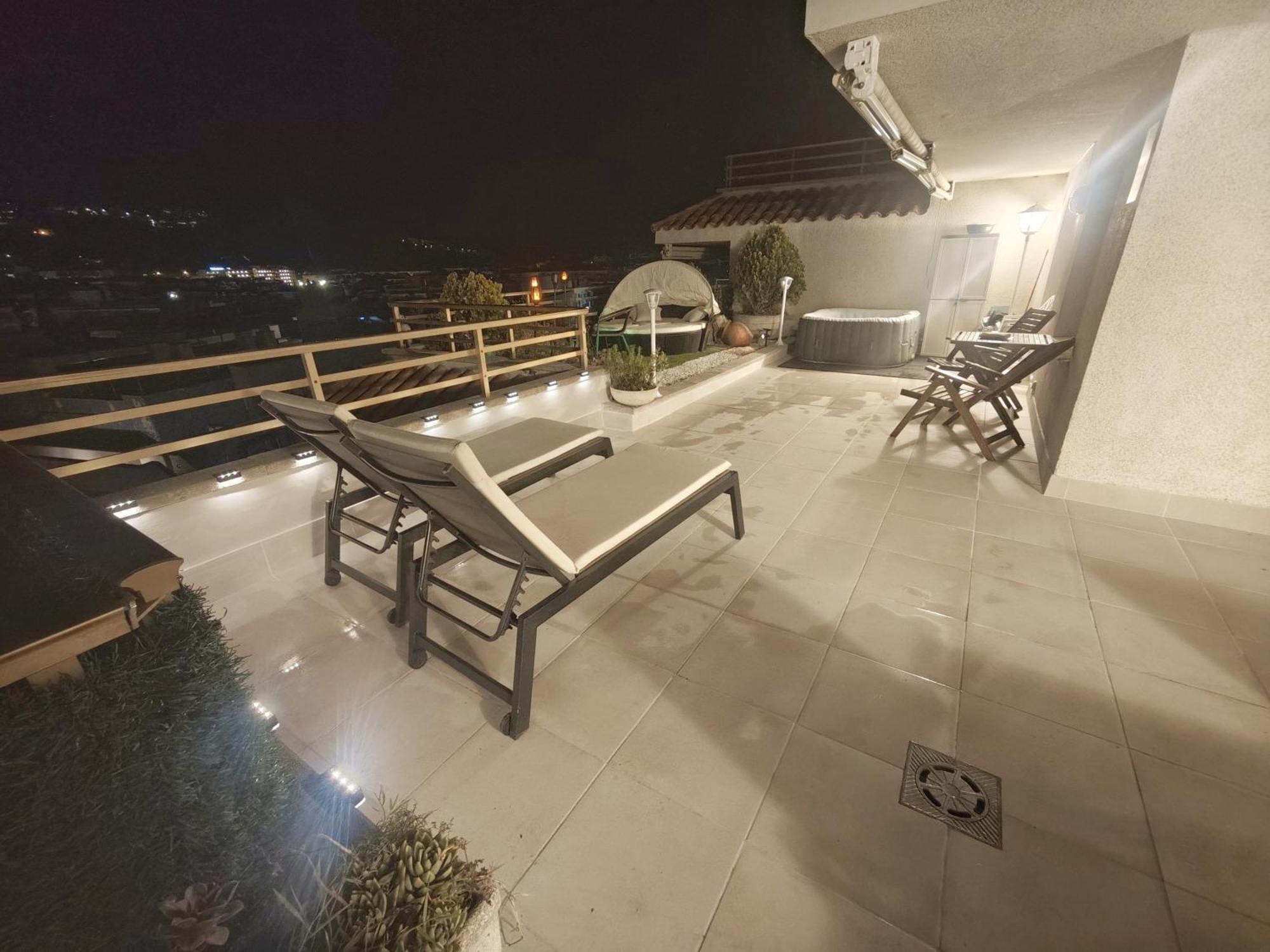 Apartment Apartment Luna Tossa De Mar With Jacuzzi, 5Mins Walking To The Beach, Sea And Castle View Big Terrace