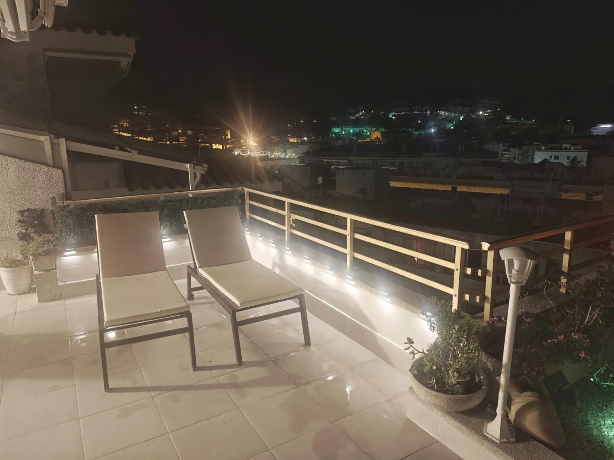 Apartment Luna Tossa De Mar With Jacuzzi, 5Mins Walking To The Beach, Sea And Castle View Big Terrace Apartment Tossa de Mar