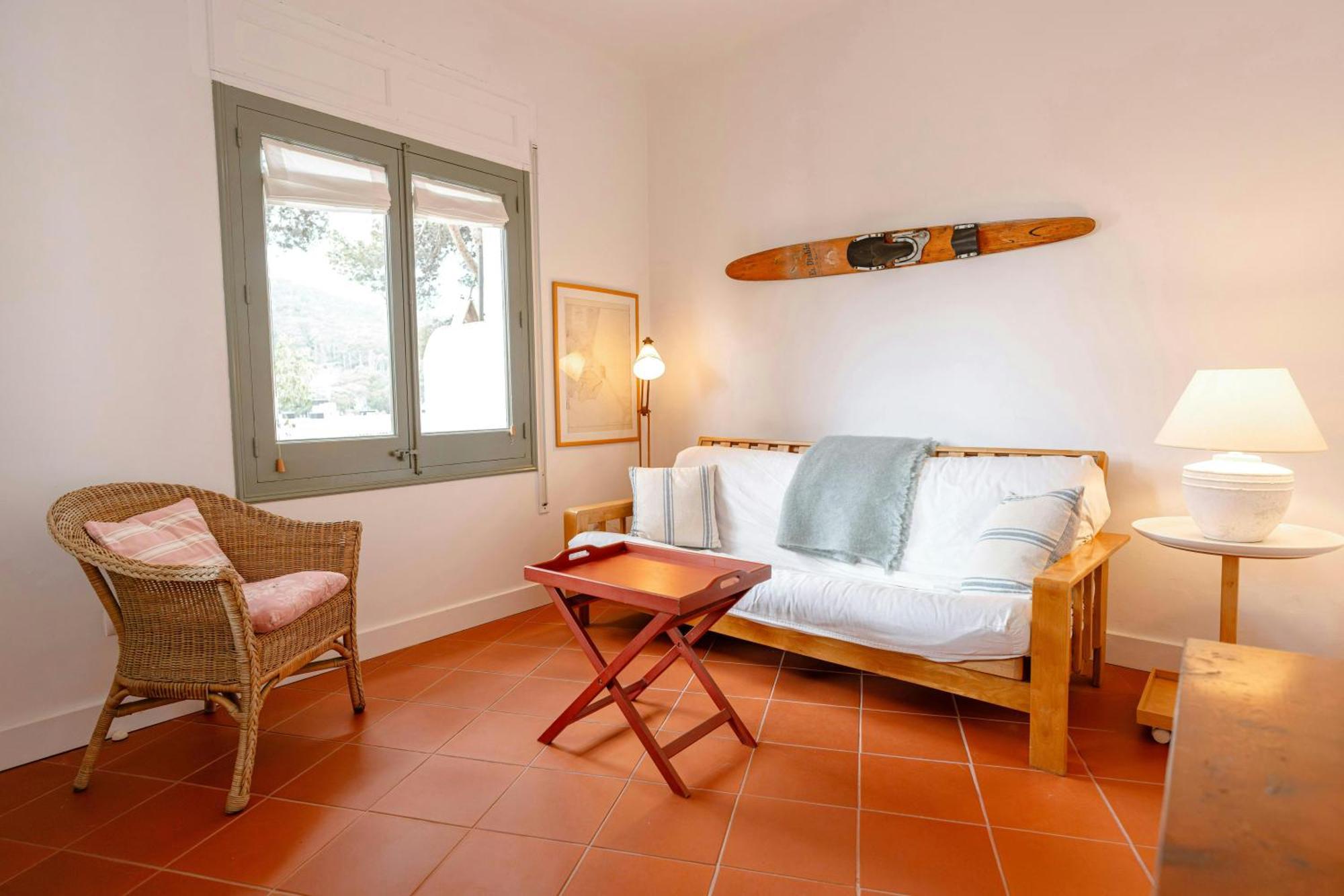 T5 - Cozy Retreat 50m To Garden Escape *