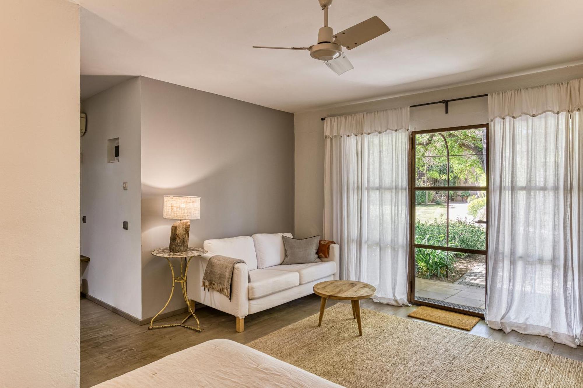 Les Hamaques Bed & Breakfast Viladamat