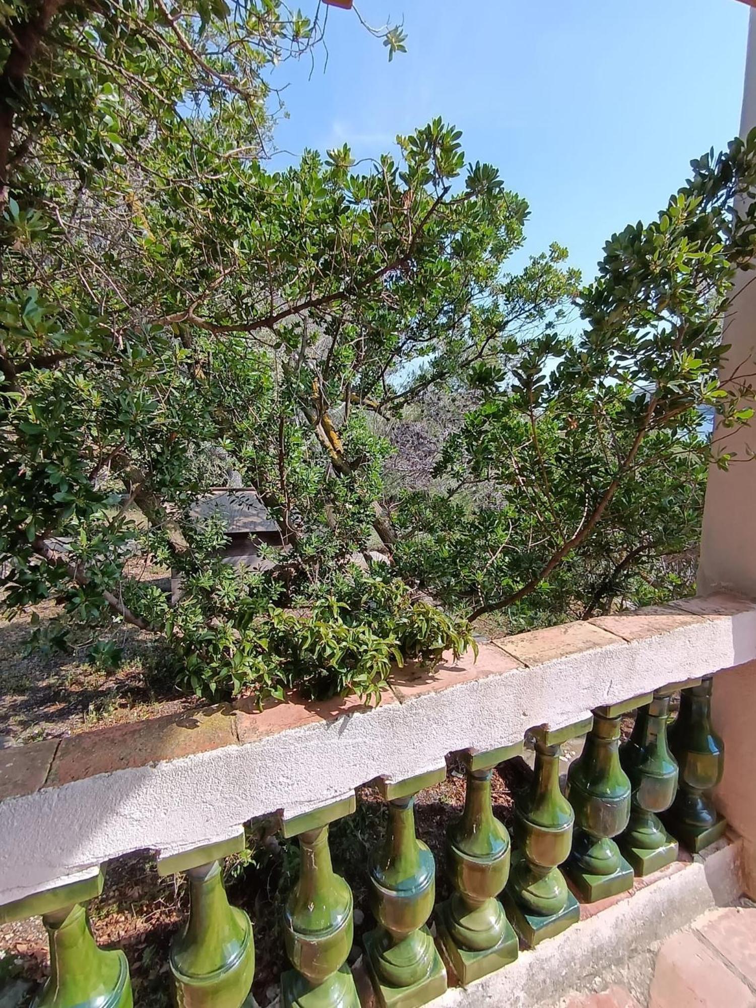 Villa Isla Privada En De Ensueno Con 11 Dobles Con Bano Privado Y Piscina Cadaques