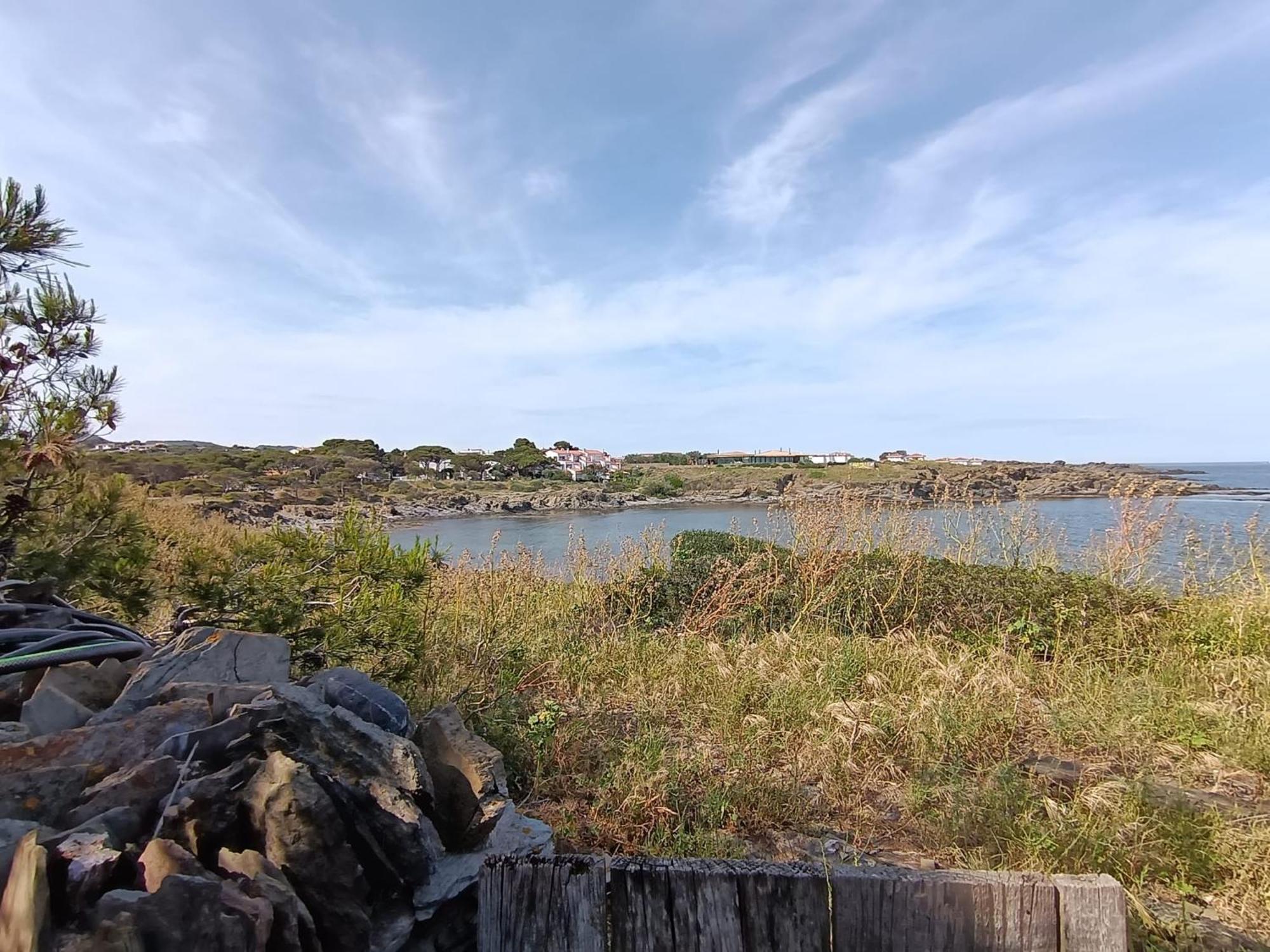 Villa Isla Privada En De Ensueno Con 11 Dobles Con Bano Privado Y Piscina Cadaques