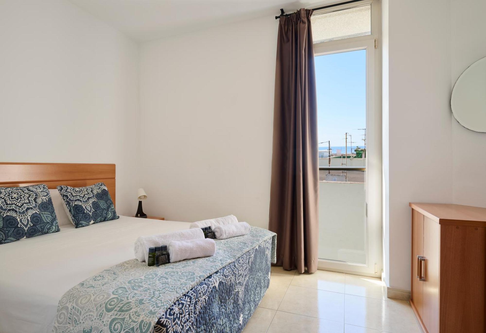 Apartment Superiors Mtb Only Couples *