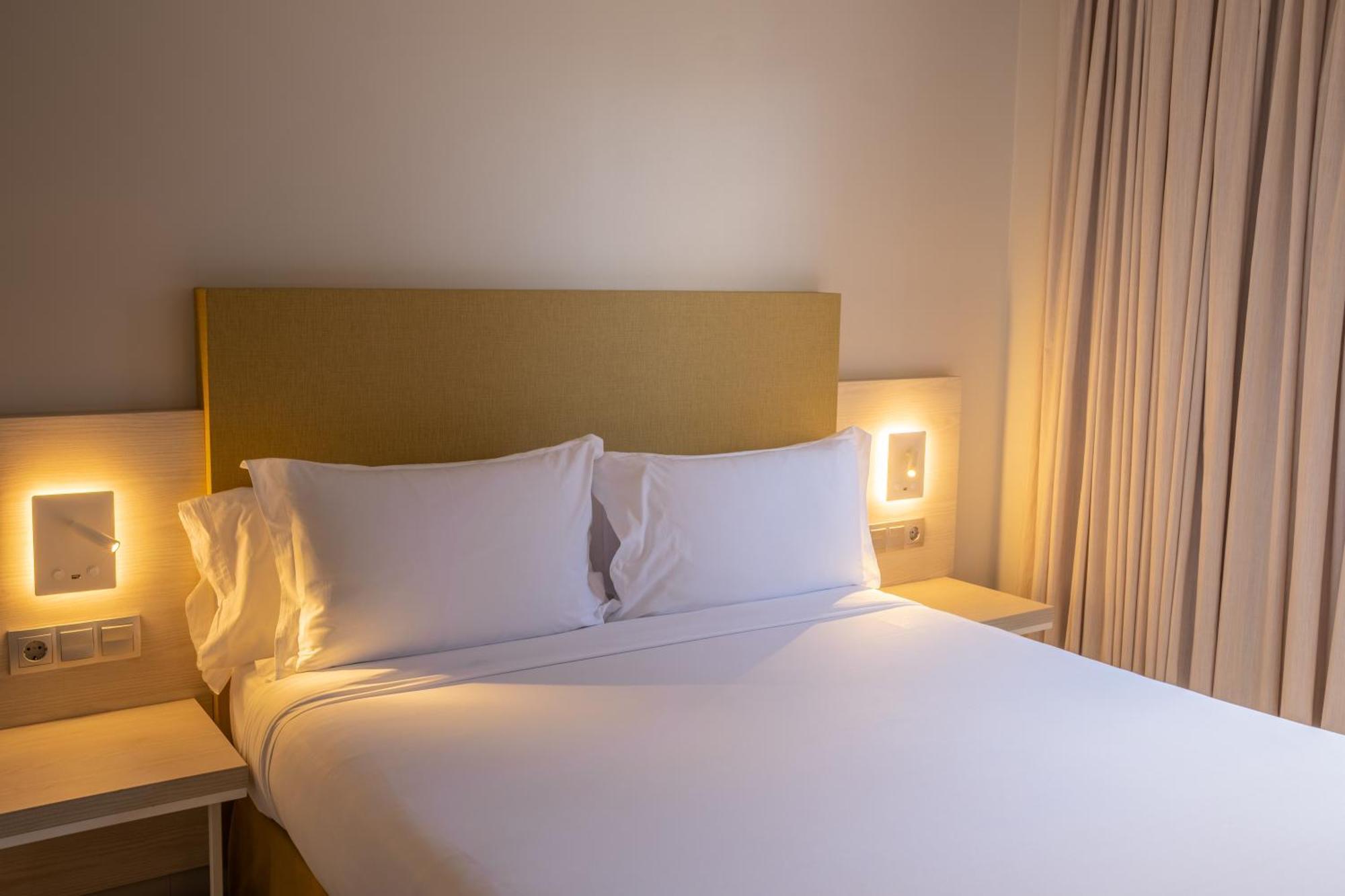 Hotel Mediterraneo Roses