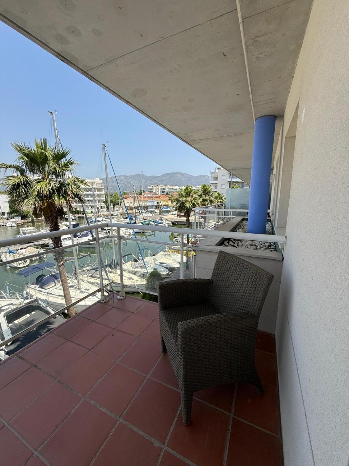 De Dos Con Terraza Y Plaza De Aparcamiento Apartment *