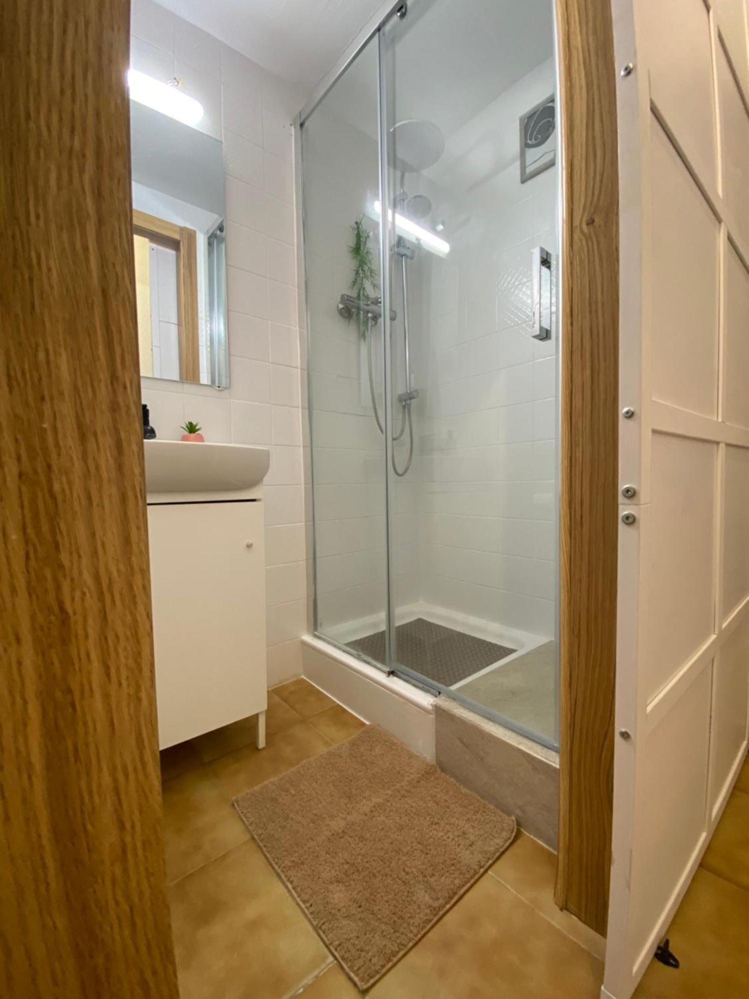 Apartamento En Frente Al Mar De Ampuriabrava
