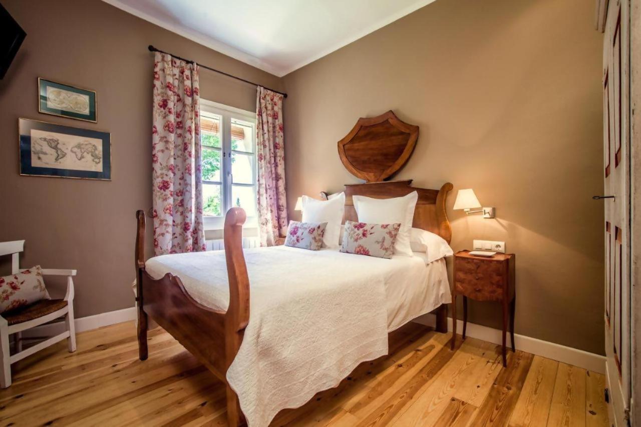 Lhort De Sant Cebria Bed and breakfast 4*
