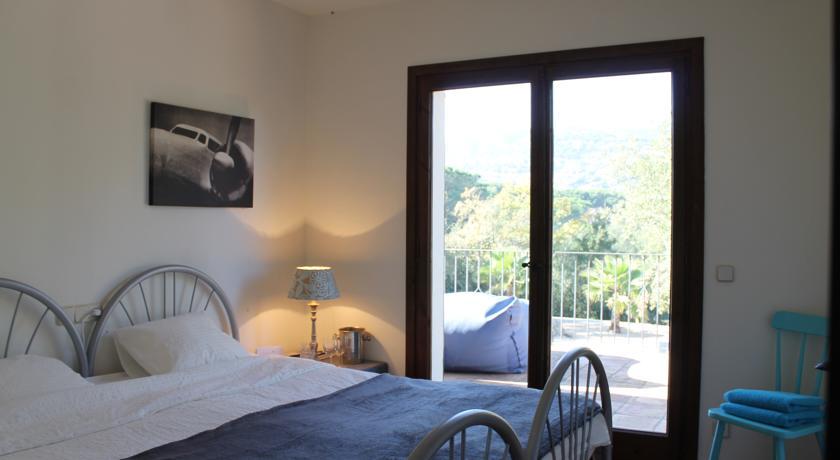 Mas Puig Del Gaudi Bed and breakfast
