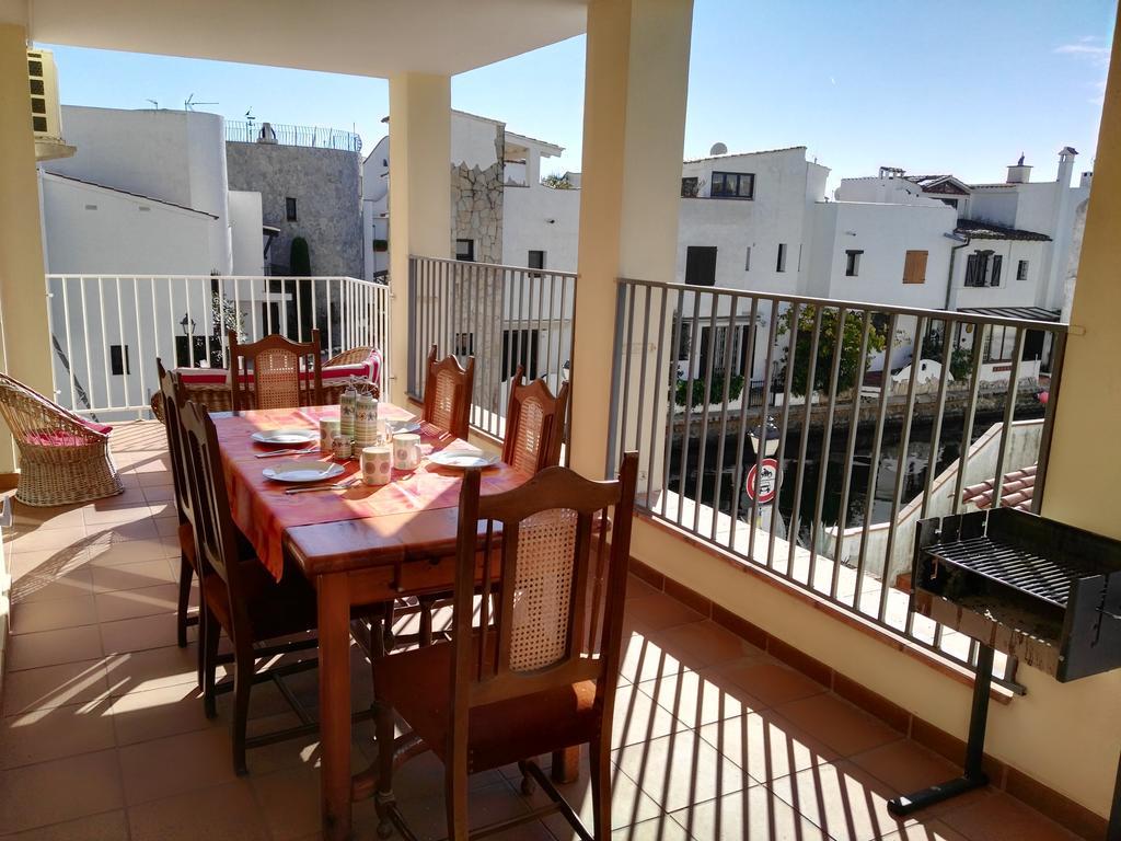 Waterside - Two Bedroom Empuriabrava