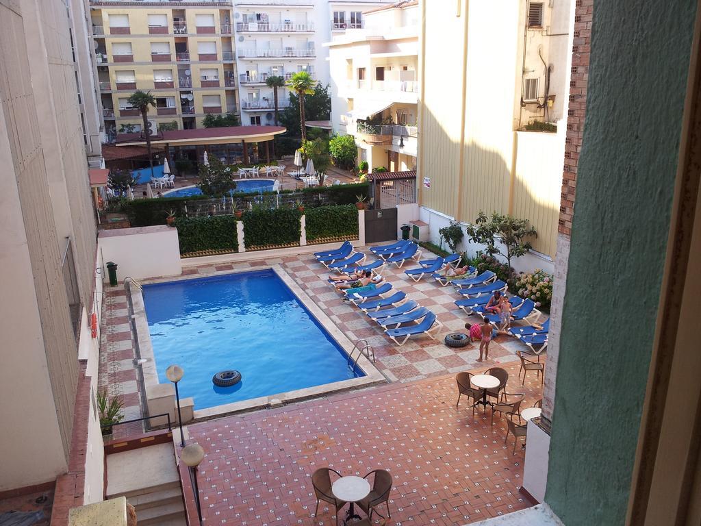 Castella Aparthotel *
