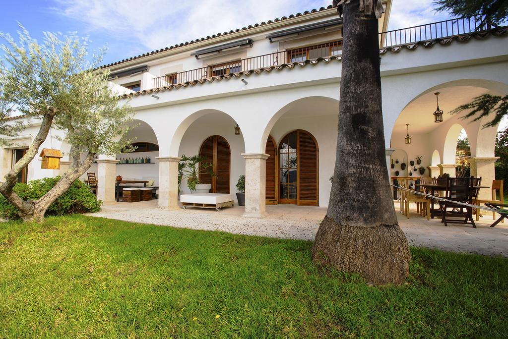 Villa Montjuic Girona *