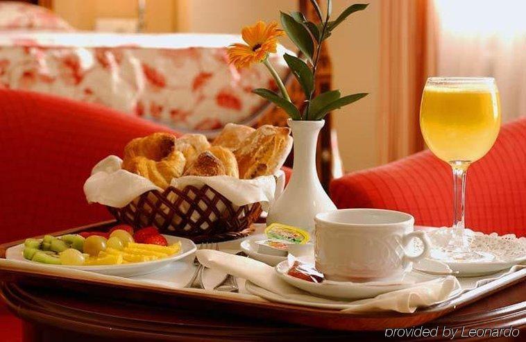 Hotel Husa Fornells Park 3*