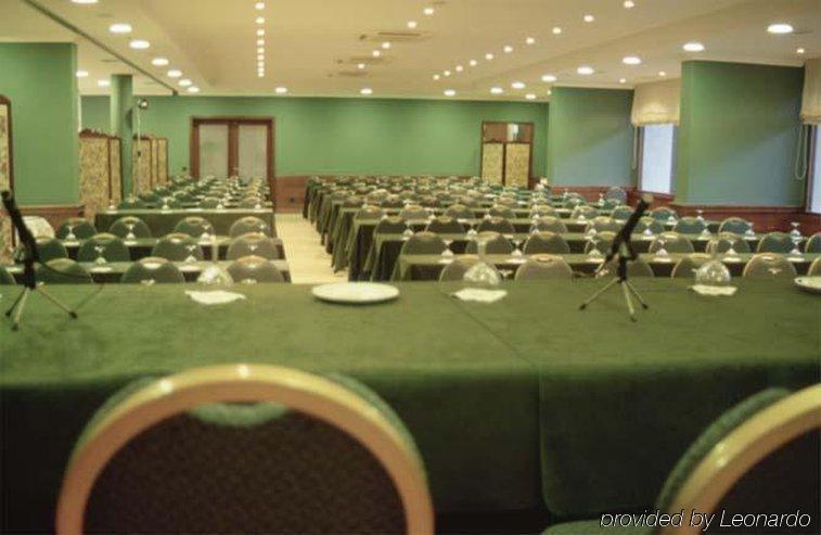 Husa Fornells Park Hotel Vilablareix