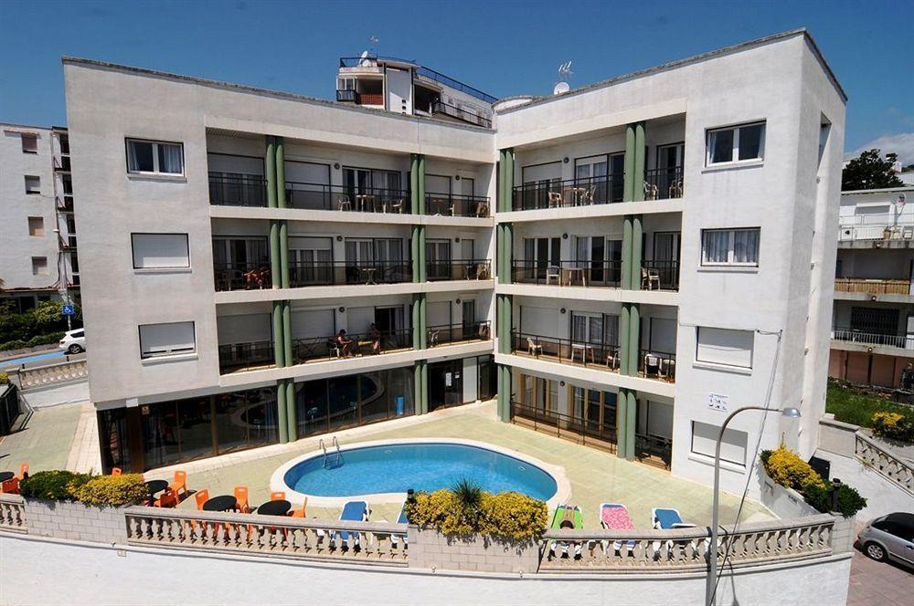 Ar Melrose Place Apartment *