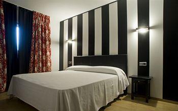 Sallés Apartahotel 3*