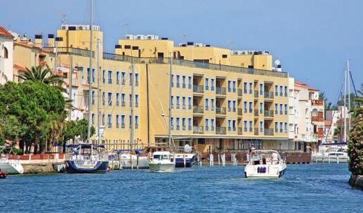 Apartment Pierre & Marina Empuriabrava