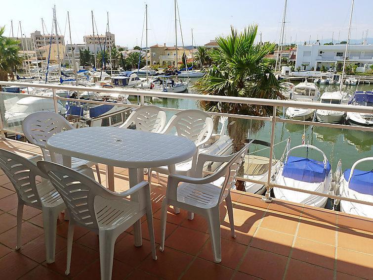 Aparthotel Rvhotels Port Canigo 2*