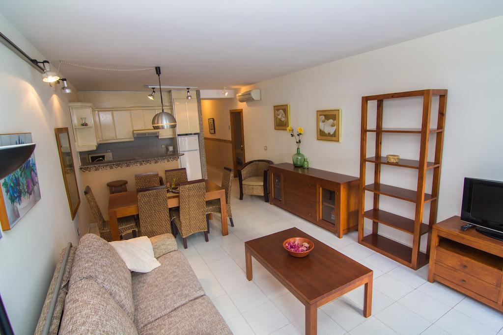 Agi Residencial Almadraba Roses