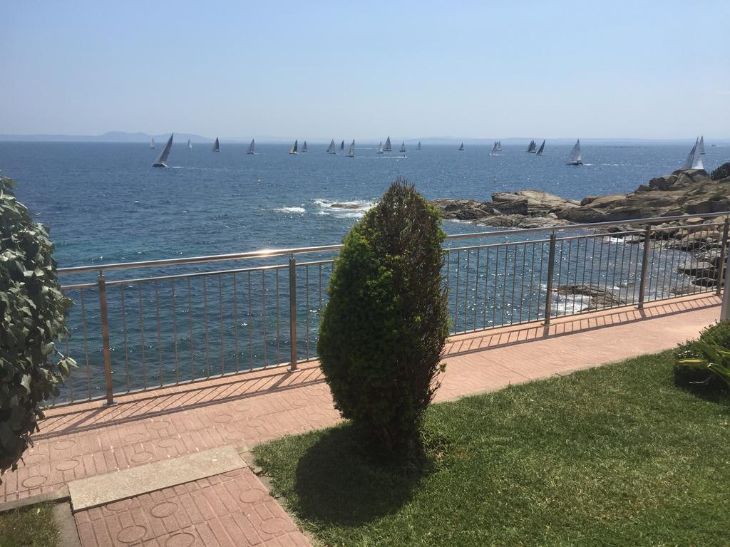 Sobre El Mar Rosas