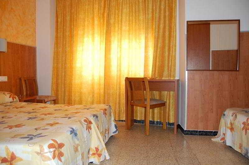 - El Amigo Guest house Lloret de Mar