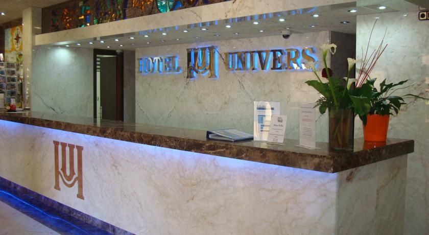 Univers 3*