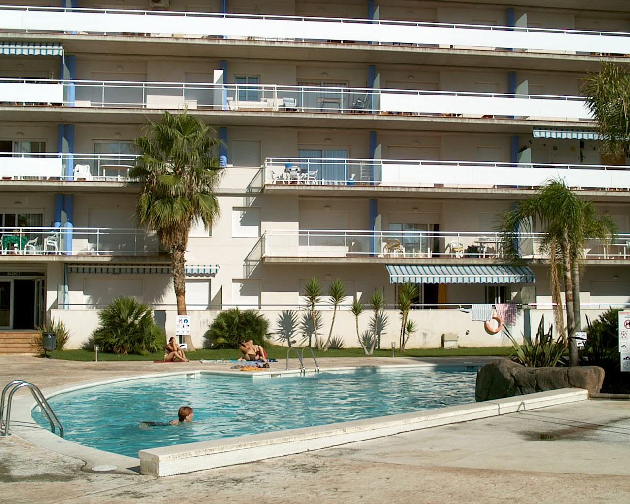 Rvhotels Port Canigo Aparthotel 2*