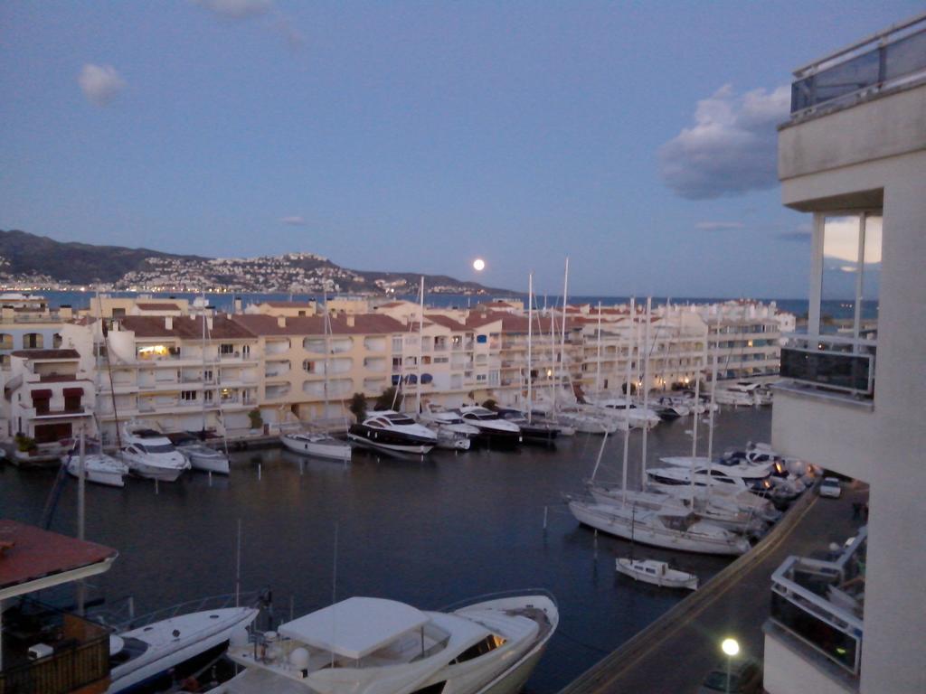 Club Nautic 3