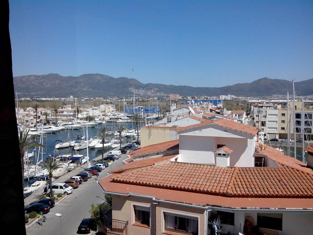 Club Nautic 3