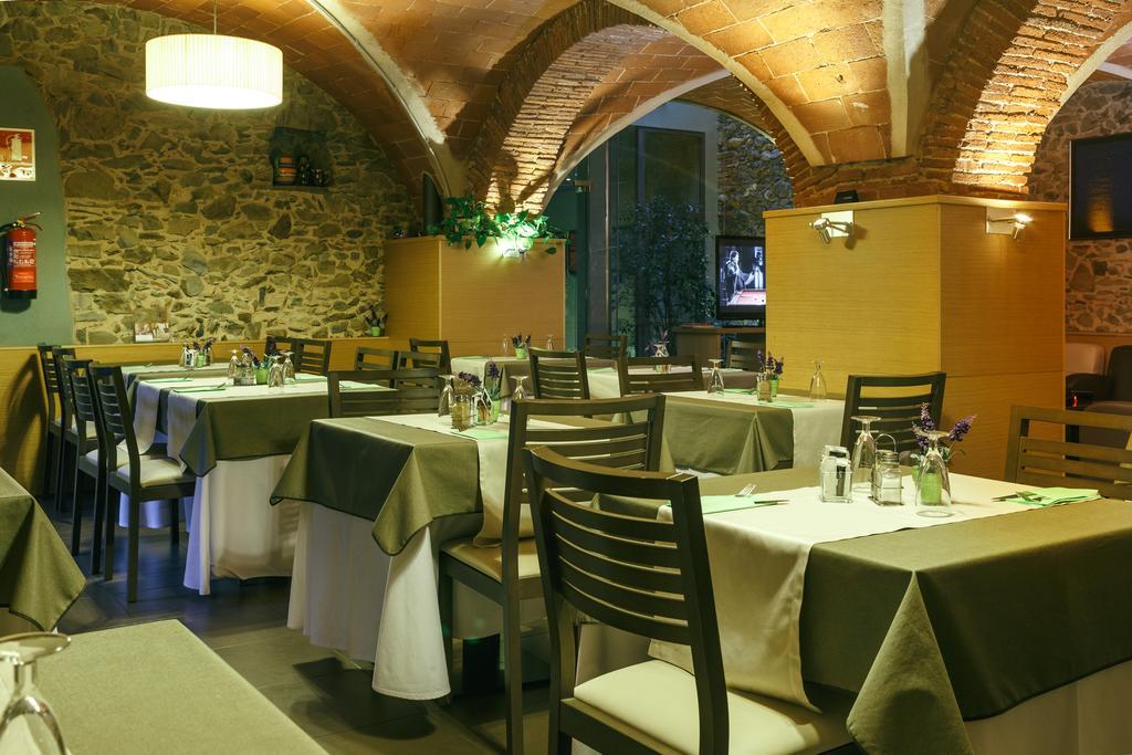 Vilamont Hotel Garriguella