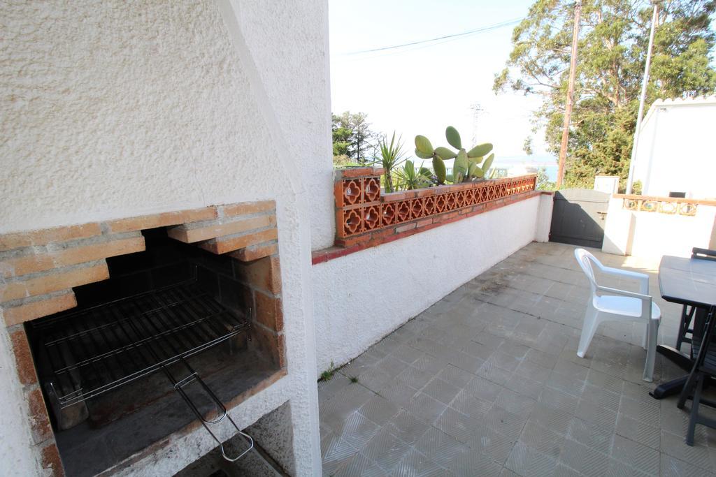 J&v Angeles Apartamento Rosas