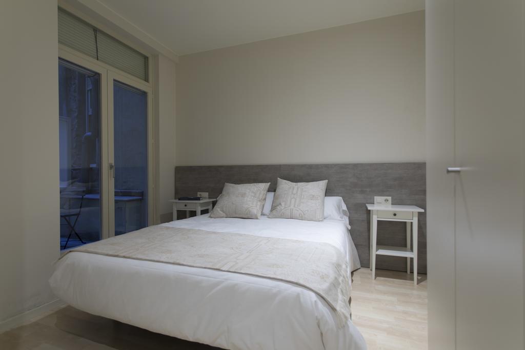 Bravissimo Cort Reial-2b * Girona