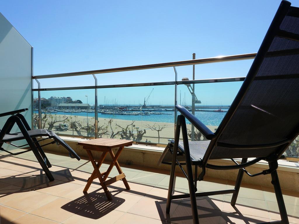 Llevant I Ponent Apartment *