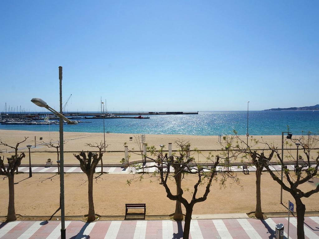 Llevant I Ponent Apartment *