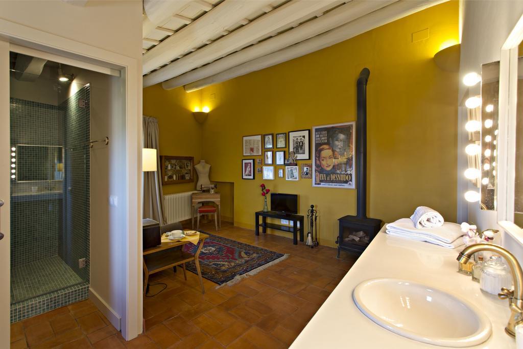 Encís D'empordà -adults Only- * Casavells