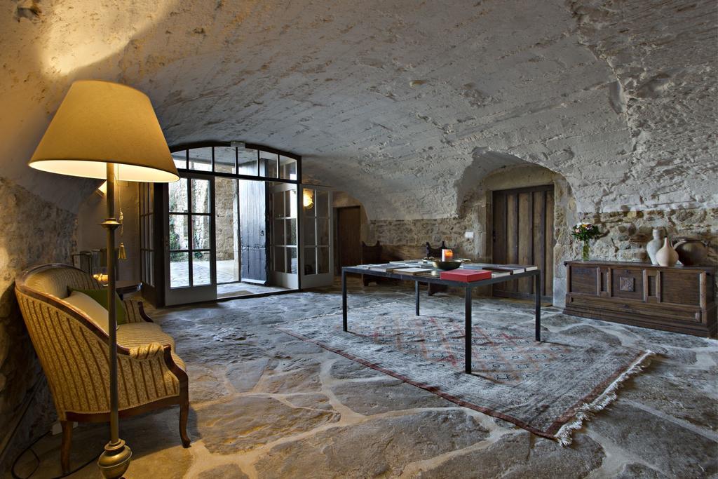 Encís D'empordà -adults Only-
