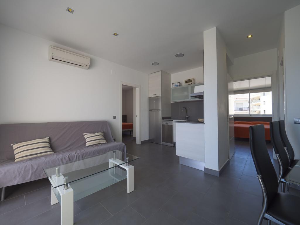Inmosantos Oasis B8 * Roses