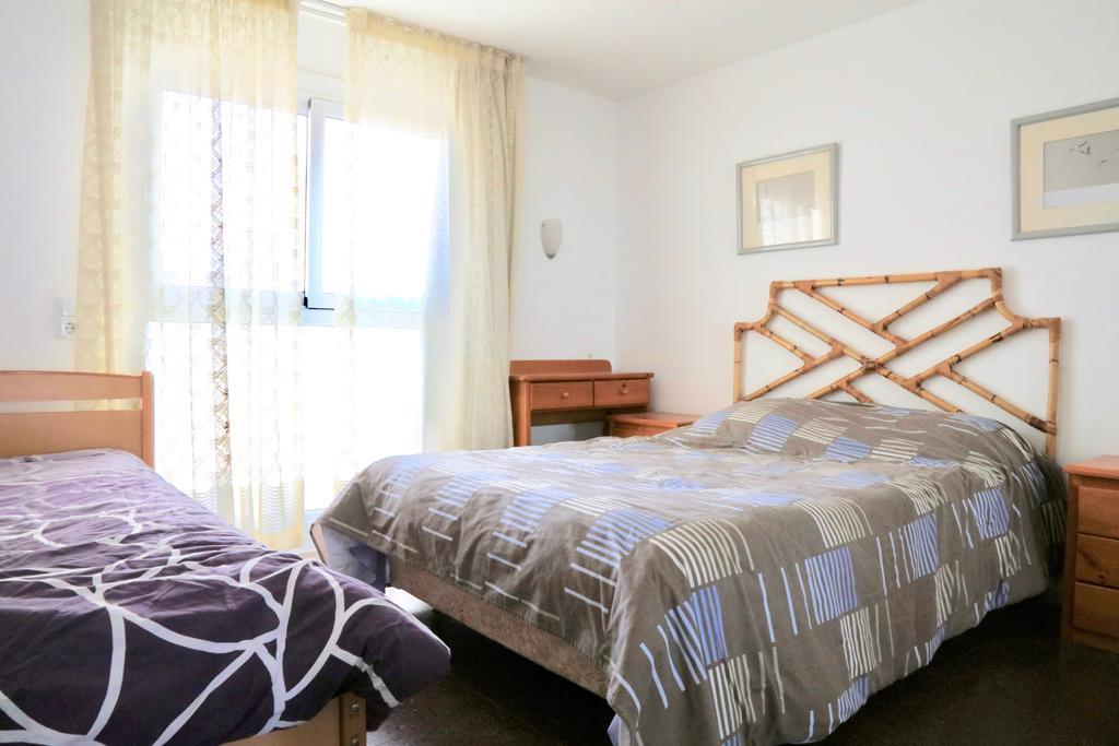 Avenguda Costa Brava Apartamento *