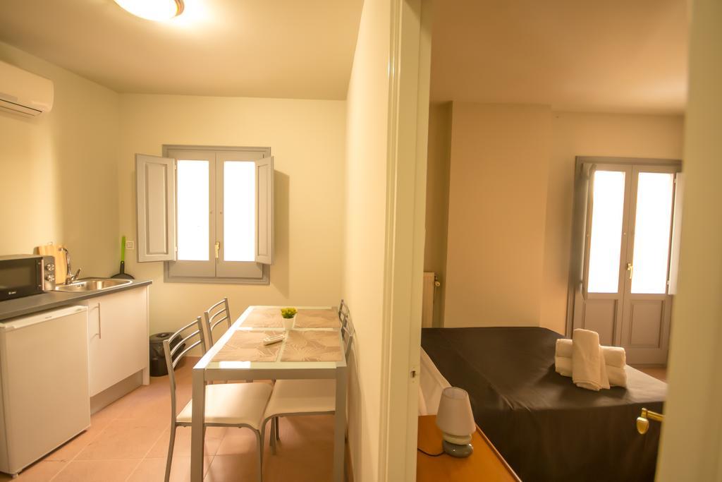 Apartment Center Plaza Figueres *