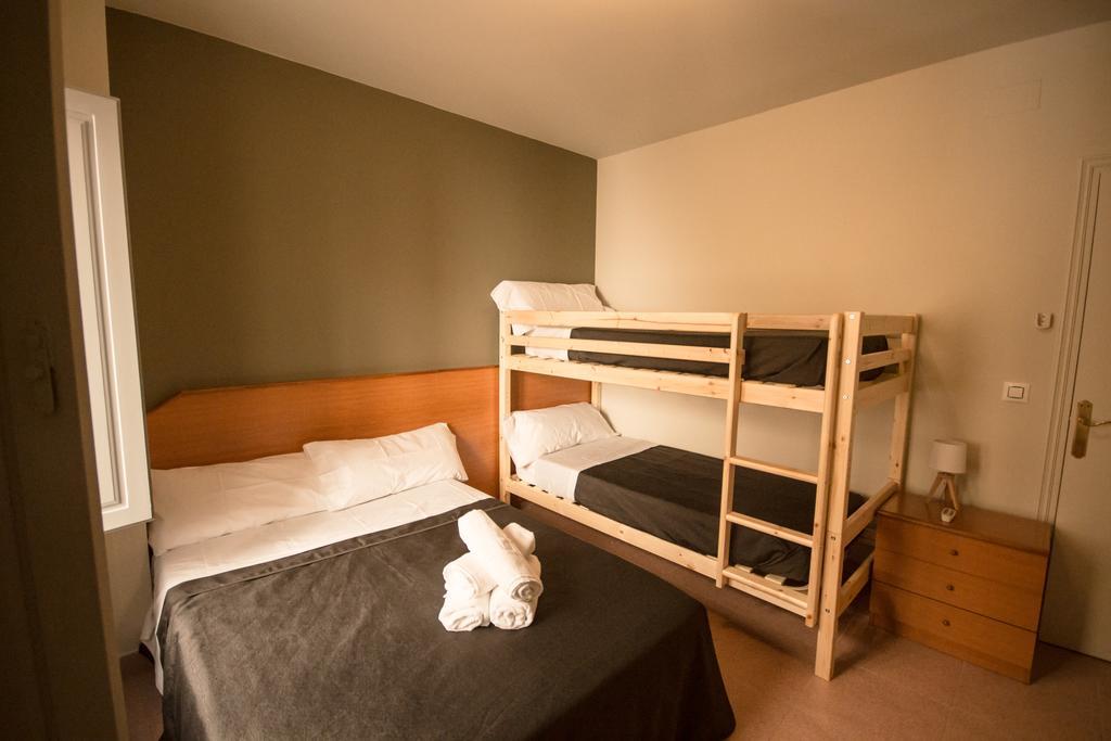 Center Plaza Figueres Apartment *