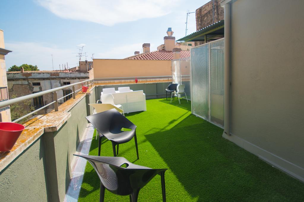 Center Plaza Figueres Apartment