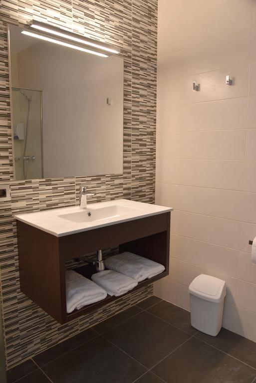 Julimar Hotel