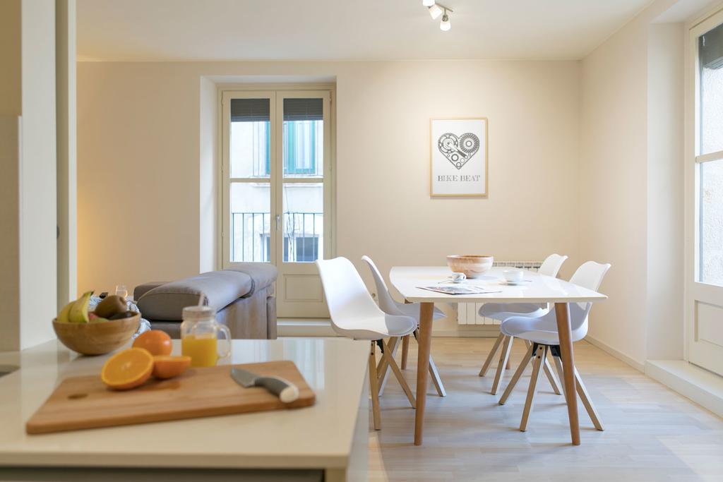 Bravissimo Cort Reial-3b * Girona