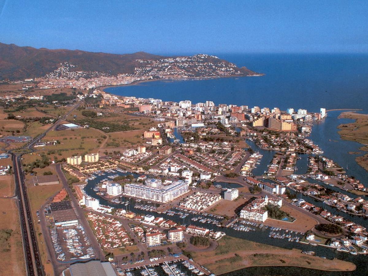 Apcostas - Isla De Apartamento Rosas